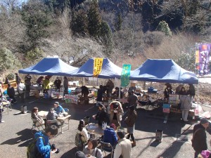 昨年のほっこり市の様子